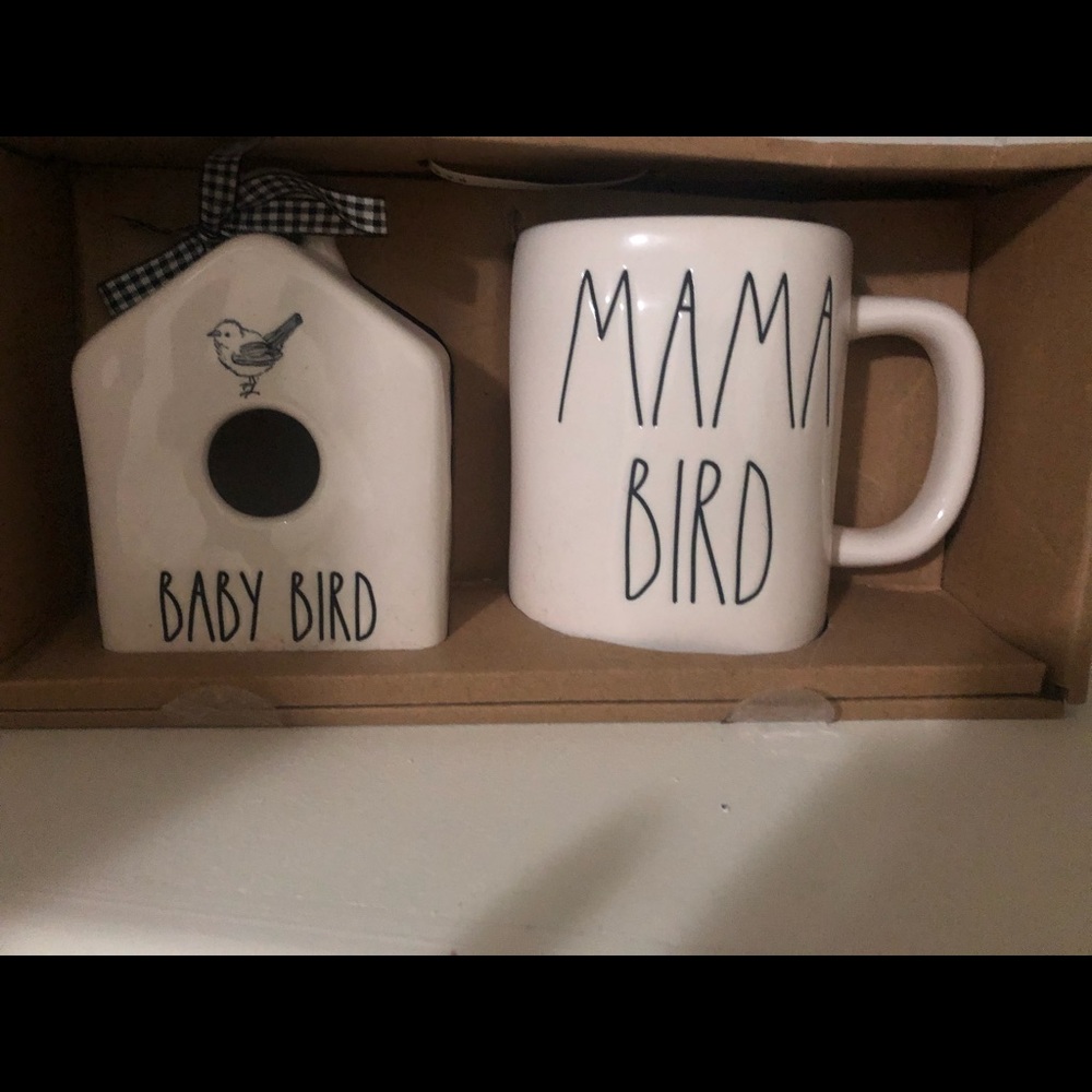 Baby bird & Mama bird